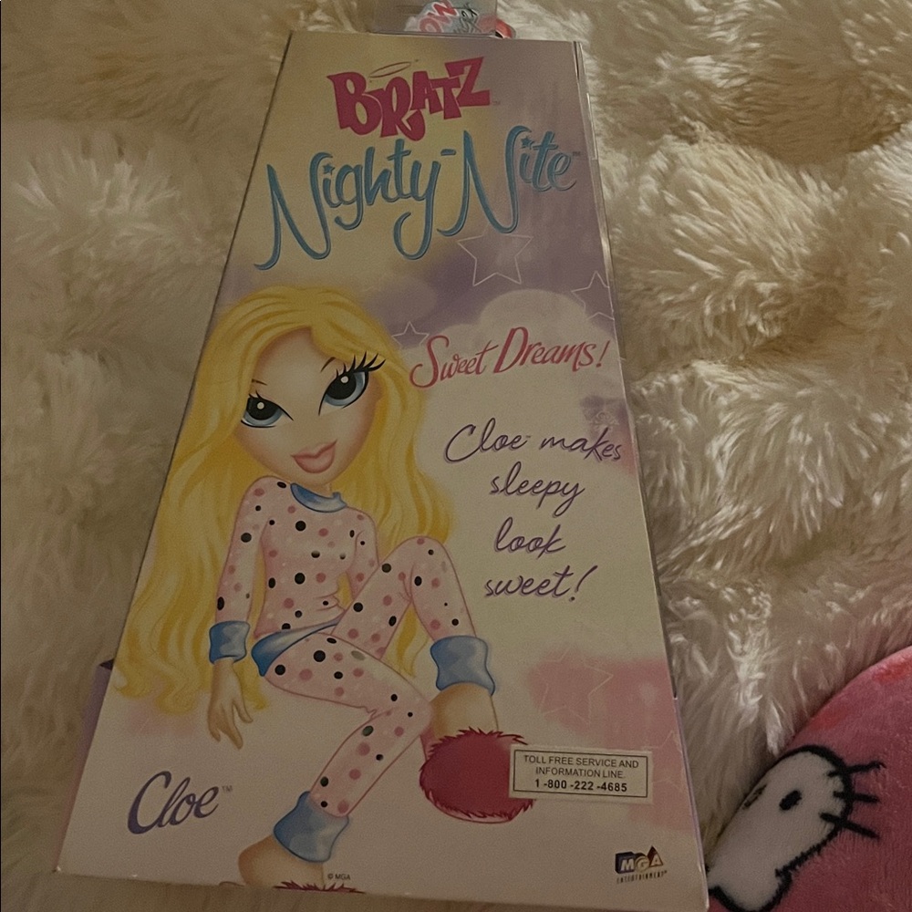 Bratz collector Cloe doll - Picture 2 of 3